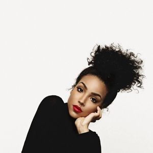 💕 Flori Roberts Catwalk Red Lipstick